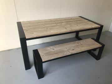 Eettafel steigerhout met robuust stalen frame (TIP!)  beschikbaar voor biedingen