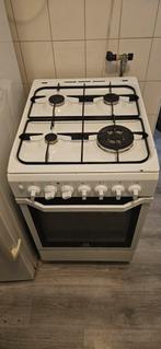 Indesit Gasfornuis - Gebruikt, Werkend, Witgoed en Apparatuur, Fornuizen, Ophalen, Gebruikt, 60 cm of meer, 4 kookzones