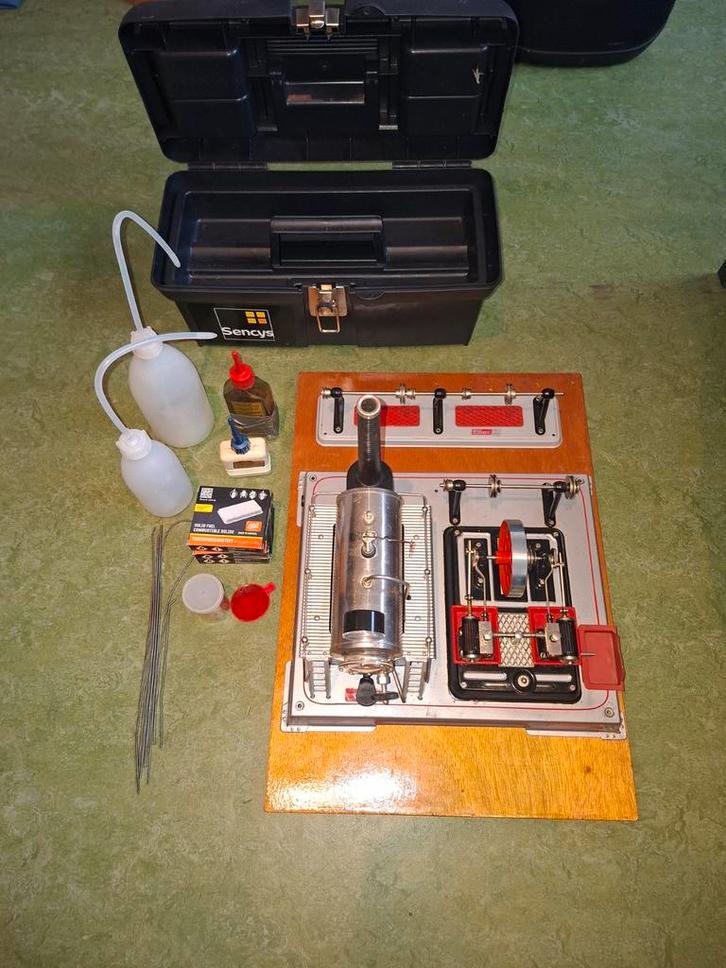 Wilesco D22 Stoommachine met toebehoren, Hobby en Vrije tijd, Modelbouw | Auto's en Voertuigen, Ophalen of Verzenden