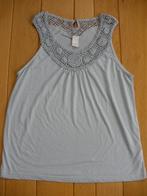 VILA top grijs met gehaakte bovenkant maat L, Kleding | Dames, Tops, Maat 38/40 (M), Vila, Ophalen of Verzenden, Zo goed als nieuw