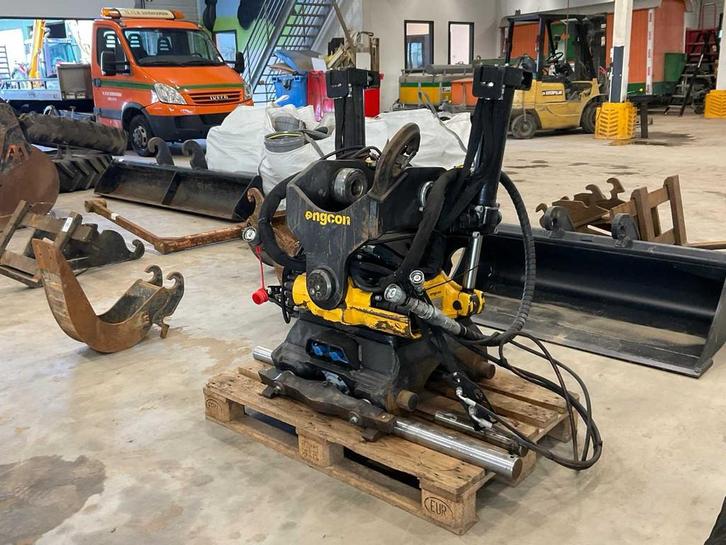 2024 Engcon EC219S SS930 Draaikantelstuk “CW30”, Zakelijke goederen, Overige Zakelijke goederen