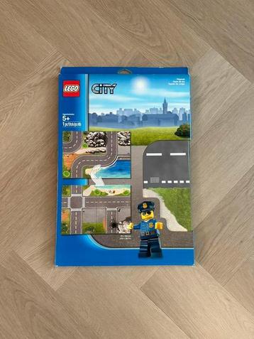 Lego City speelmat  beschikbaar voor biedingen