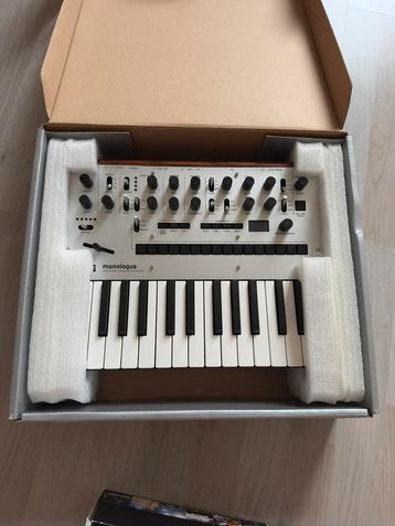 Korg monologue beschikbaar voor biedingen