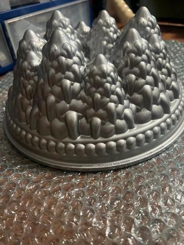 Cake vorm beschikbaar voor biedingen