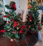 Kerstboompjes 2 stuks met verlichting en decoratie 55 cm., Diversen, Ophalen, Zo goed als nieuw