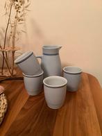 Porselein kan + 4 bekers blauw, Oostenrijk Lilien Porzellan, Ophalen of Verzenden, Zo goed als nieuw, Overige stijlen, Porselein