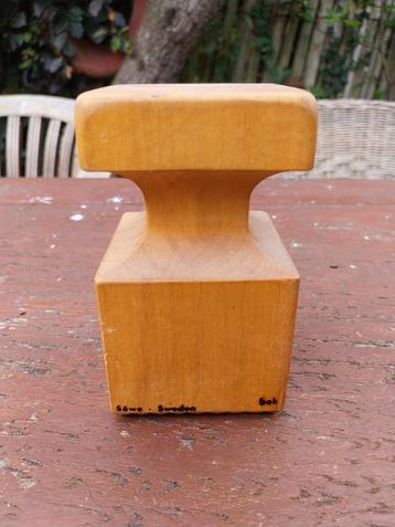 Houten Keukenhulp van SÖWE en Tante Brocante  beschikbaar voor biedingen
