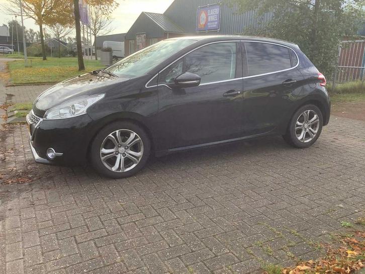 2013 Peugeot 208 1.6 e-HDi Allure Personenauto, Auto's, Peugeot, Bedrijf, Overige brandstoffen, Euro 5, B, Hatchback, Handgeschakeld