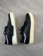 Reebok Classic 38 bijna gratis, Ophalen, Reebok, Gedragen, Sportschoenen