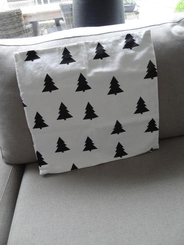 Kerstkussentje 40x45 cm 2 kanten beschikbaar voor biedingen