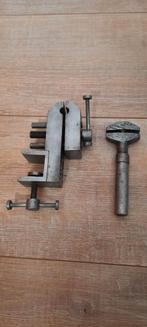 2x Mini Bankschroef - Handig voor precisiewerk, Ophalen of Verzenden, Gebruikt