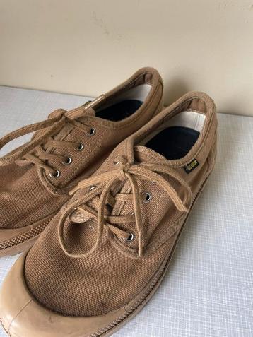 Palladium schoenen maat 41 beschikbaar voor biedingen