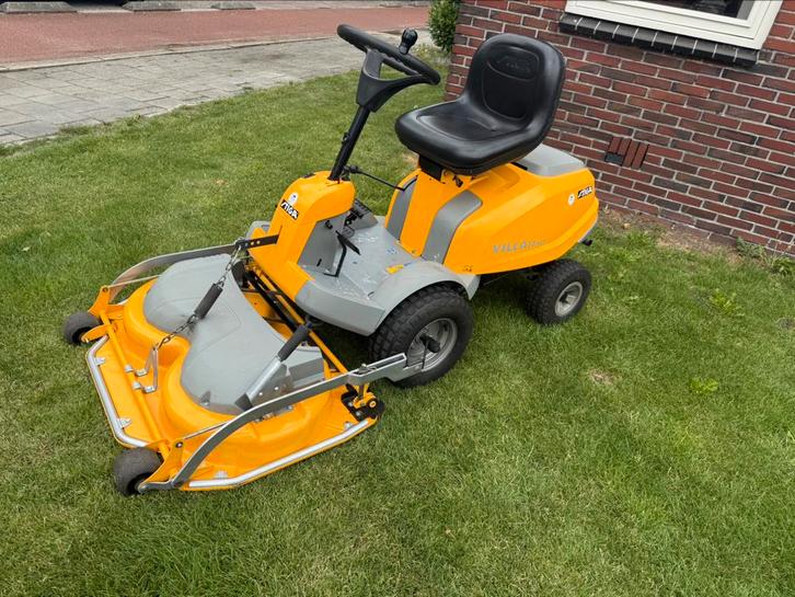 Stiga villa 16 HST Frontmaaier zitmaaier, Tuin en Terras, Zitmaaiers, 90 tot 120 cm, Ophalen of Verzenden