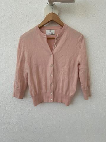 Rose vestje, cashmere, Allude beschikbaar voor biedingen
