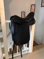 Hulsebos dressuurzadel 17 inch WB4 MW - uit 2024 Nieuwstaat!, Dieren en Toebehoren, Paarden en Pony's | Zadels, Ophalen of Verzenden