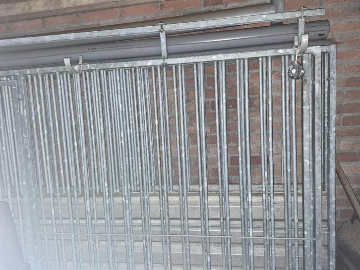 Hondenren 4x2 meter met dak, Dieren en Toebehoren, Hondenhokken, Zo goed als nieuw, Hondenkennel, 100 cm of meer, 110 cm of meer