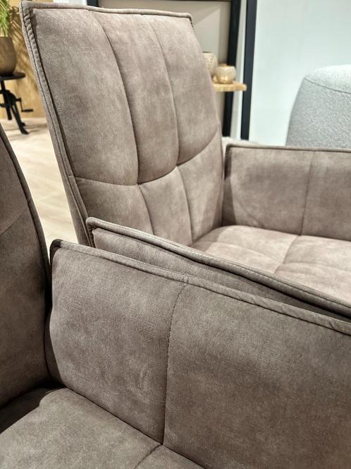 Eetkamerstoelen Fancy (€100 voor 2 stuks), Huis en Inrichting, Stoelen, Zo goed als nieuw, Twee, Metaal, Stof, Overige kleuren