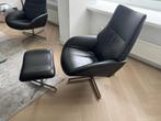 2 Fauteuils met Hocker zwart leer: Kebe Living Lotus, Huis en Inrichting, Fauteuils, Ophalen, Design, Zo goed als nieuw, 50 tot 75 cm