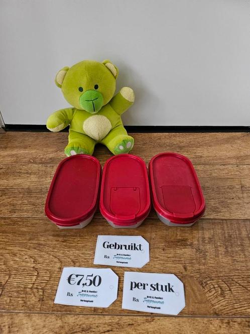 * Tupperware ruimtespaarders 300 ml rood, Huis en Inrichting, Keuken | Tupperware, Gebruikt, Bak of Kom, Rood, Ophalen of Verzenden