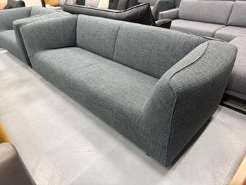 Nieuw Pode Marv 3 zits & Loveseat Design Bank Stof beschikbaar voor biedingen