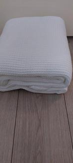 Katoenen wafel Sprei/ Deken 2 persoons wit, Huis en Inrichting, Woonaccessoires | Plaids en Woondekens, Ophalen of Verzenden, Nieuw