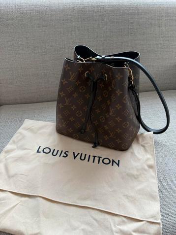 Louis Vuitton Néonoé Handtas beschikbaar voor biedingen