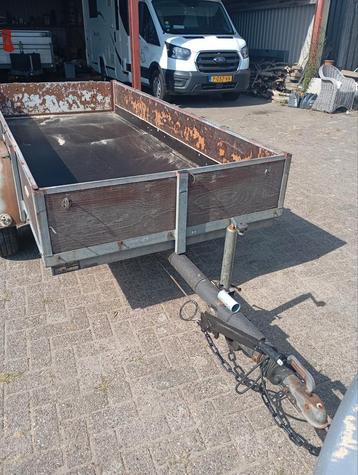 Aanhanger  beschikbaar voor biedingen