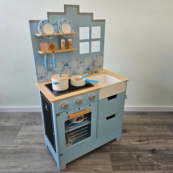 Speelkeuken met Licht & Geluid + Accessoires! beschikbaar voor biedingen