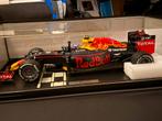 Minichamps Max Verstappen RB12 1:8 Nr 143, Hobby en Vrije tijd, Modelauto's | 1:43, Ophalen, Zo goed als nieuw, Auto, MiniChamps