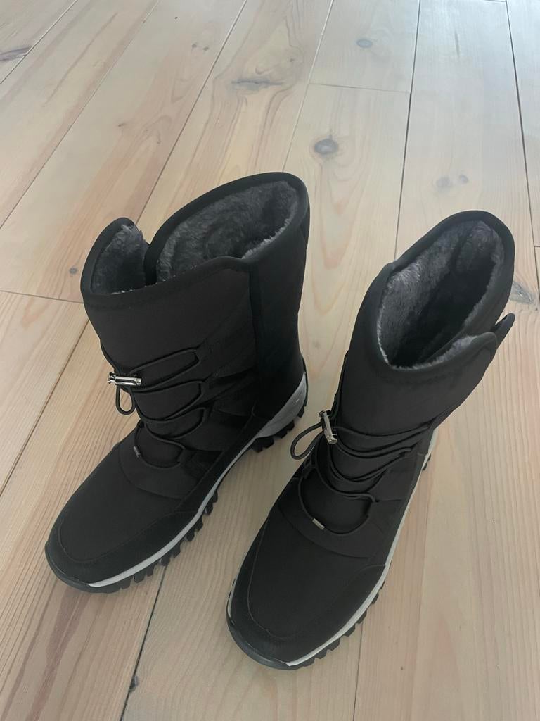 Snowboots nieuw 45, Ophalen of Verzenden, Nieuw, Zwart, Snowboots