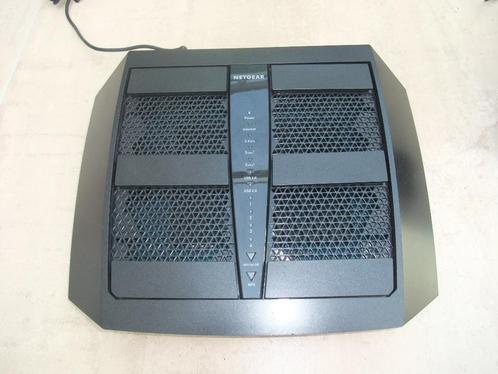 NETGEAR Nighthawk R8000 X6 AC3200 Tri-Band WiFi Router, Computers en Software, Routers en Modems, Zo goed als nieuw, Router, Ophalen of Verzenden