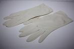 Oude crème kleurige 100% nylon handschoentjes., Antiek en Kunst, Antiek | Kleding en Accessoires, Ophalen of Verzenden