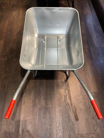 Kruiwagen 80 liter nieuw beschikbaar voor biedingen