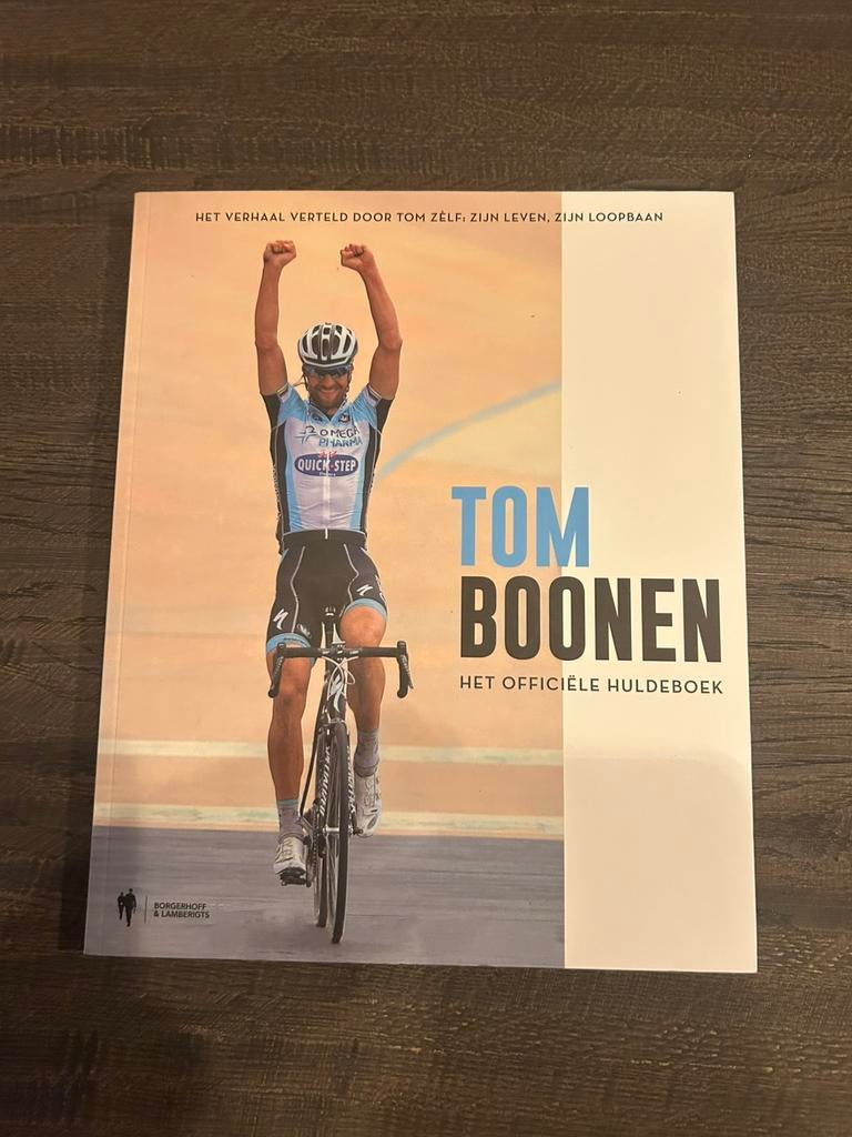 Tom Boonen het officiele huldeboek, Tom Boonen, Nieuw, Ophalen of Verzenden, Sport