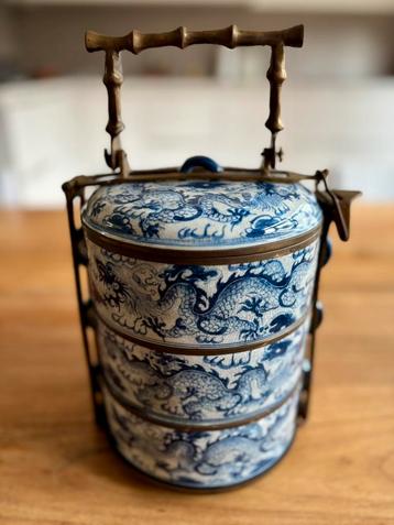 Chinese blauw-witte porseleinen tiffin-doos/lunchbox beschikbaar voor biedingen