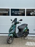 Piaggio zip 50cc 3v 4t 2023 Brom, Fietsen en Brommers, Ophalen, Maximaal 45 km/u, Zip, Zo goed als nieuw