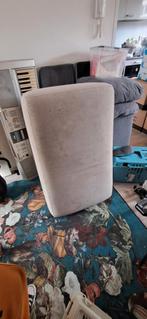 !! GRATIS!! Leuke hocker / poef, Ophalen, Gebruikt, 100 tot 125 cm, Rechthoekig