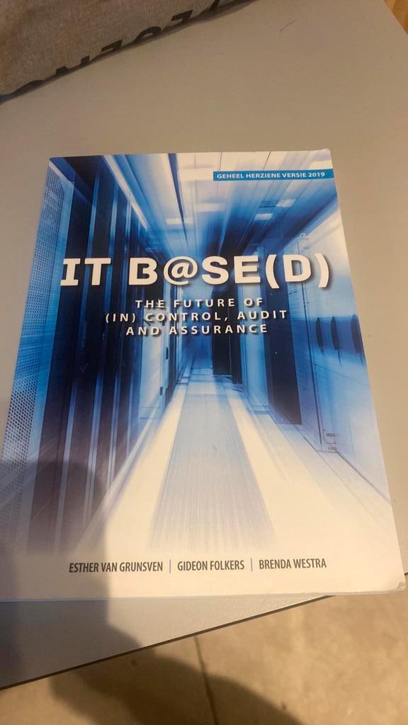 Brenda Westra - IT Based, Boeken, Economie, Management en Marketing, Zo goed als nieuw, Management, Ophalen of Verzenden