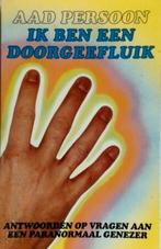 Aad Persoon Ik ben een doorgeefluik, Ophalen of Verzenden, Zo goed als nieuw, Spiritualiteit algemeen, Achtergrond en Informatie
