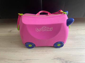 Trunki roze beschikbaar voor biedingen