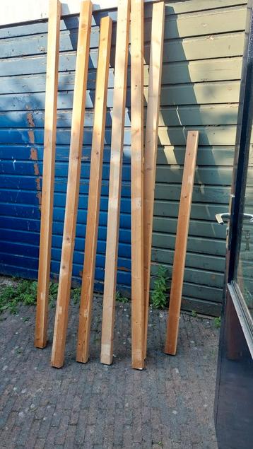 Houten palen diverse afmetingen. (7 bij 4,5) beschikbaar voor biedingen