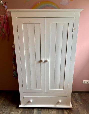 Kledingkast baby- kinderkamer, massief hout, landelijk beschikbaar voor biedingen