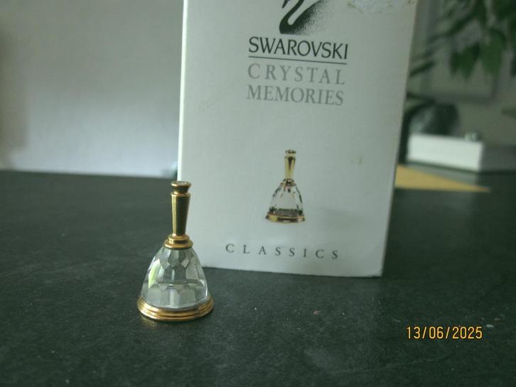 Swarovski Memories Tafelbel incl, doos & certificaat, Verzamelen, Swarovski, Nieuw, Figuurtje, Ophalen of Verzenden