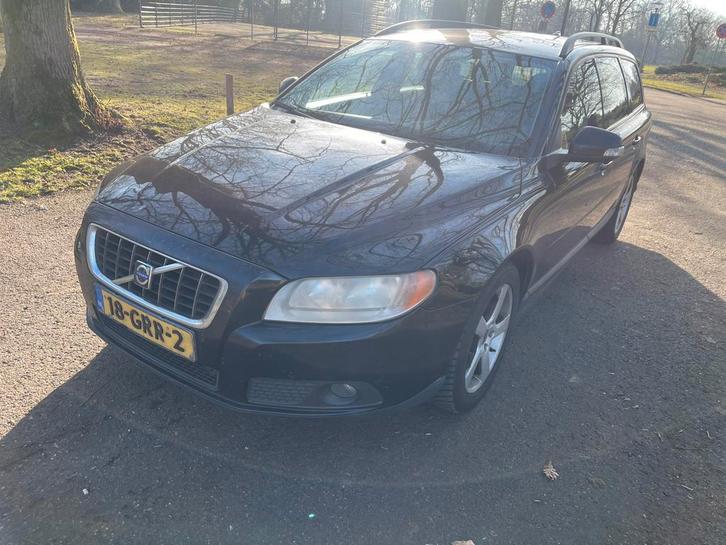 Volvo v70 momentum 2.4d (d5), Auto's, Volvo, Particulier, V70, ABS, Airbags, Airconditioning, Alarm, Bluetooth, Boordcomputer
