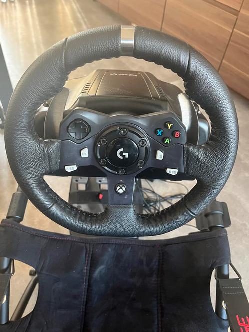 Playseat Challenge Racestoel met stuur en pedalen voor Xbox, Spelcomputers en Games, Spelcomputers | Xbox | Accessoires, Zo goed als nieuw
