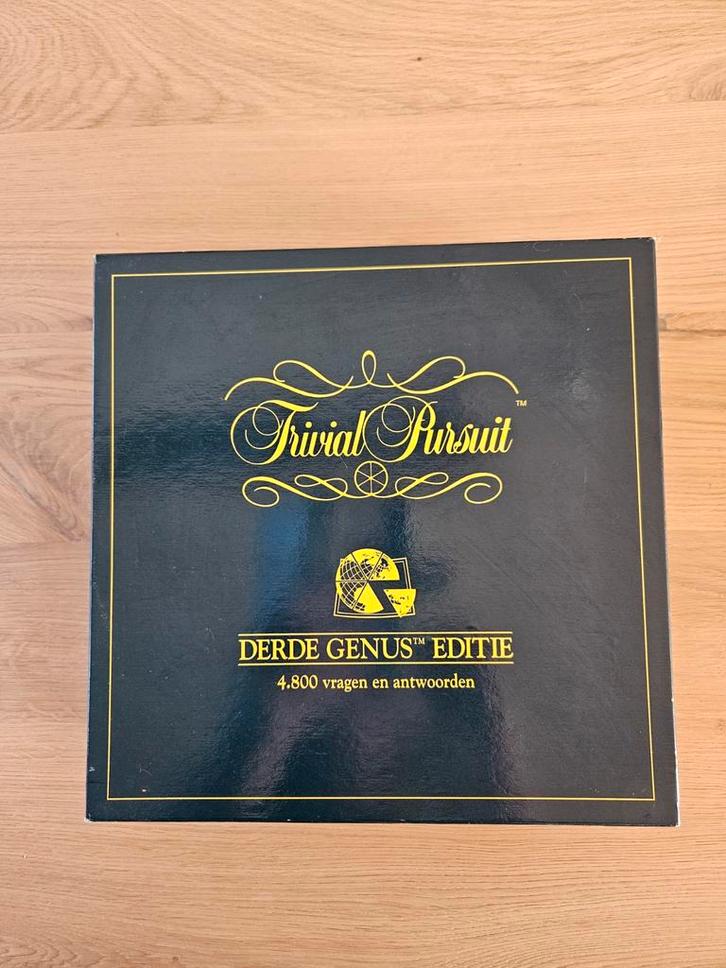 Trivial Pursuit Derde Genus Editie, Hobby en Vrije tijd, Gezelschapsspellen | Bordspellen, Zo goed als nieuw, Een of twee spelers