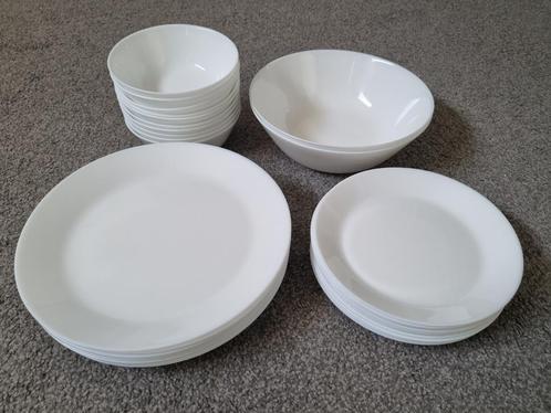 10-delig servies van gehard glas, Huis en Inrichting, Keuken | Servies, Zo goed als nieuw, Compleet servies, Effen, Glas, Ophalen