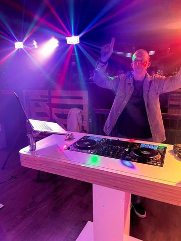 Dj-Peter  Jouw Feest Jouw Muziek! Vanaf €395,- beschikbaar voor biedingen