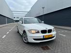 BMW 1-Serie 1.6 I 116 3DR 2009 Wit Business Line WEINIG KM, Auto's, BMW, 1-Serie, 4 cilinders, 1200 kg, Particulier