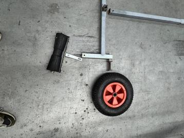 Rubberboot trailer met trekhaak koppeling beschikbaar voor biedingen